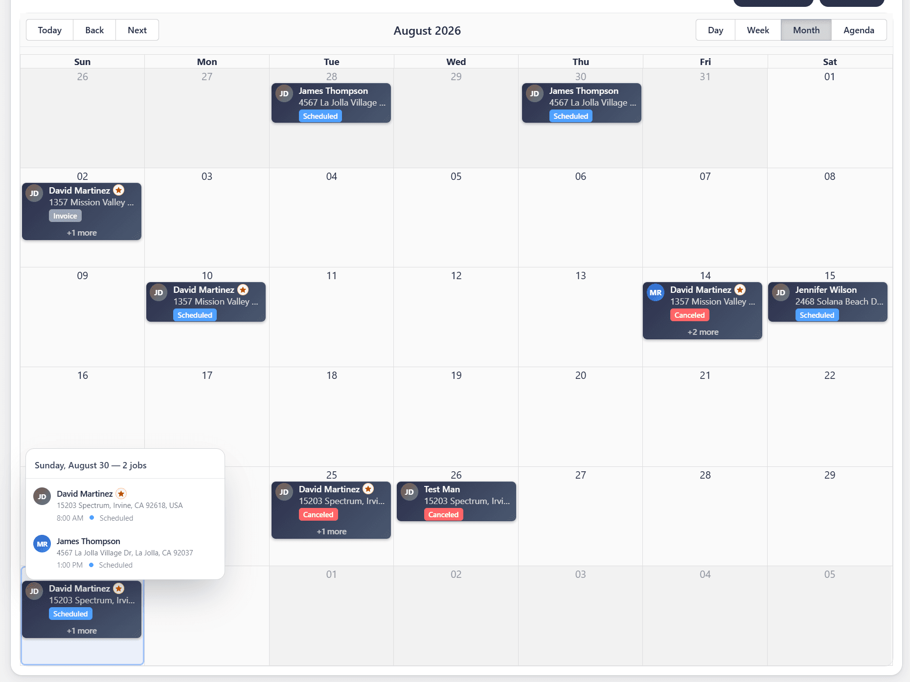 Agenda mensual de True Blue Service con el detalle de un día y dos trabajos programados.